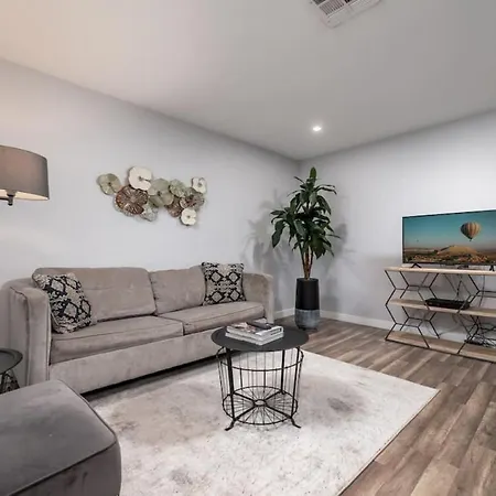 The Palms At Middle River Terrace 3